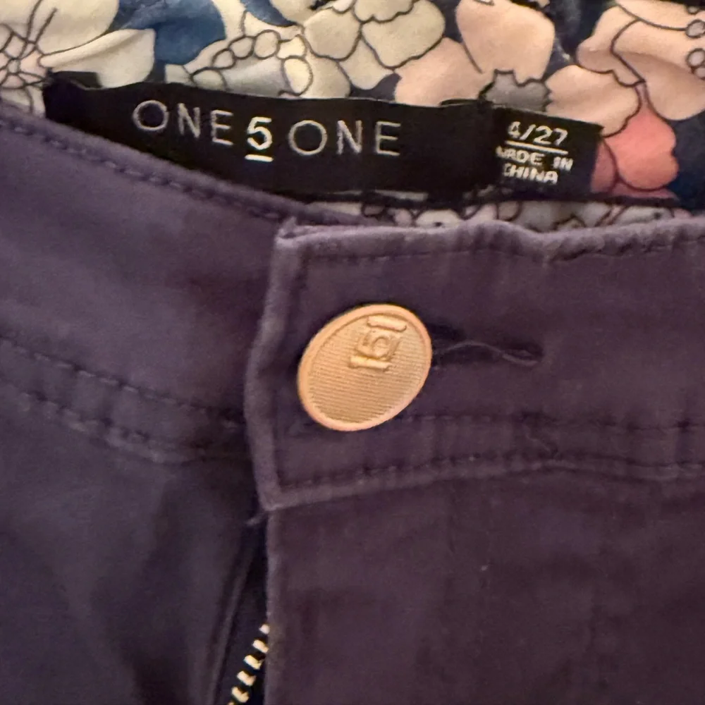 one 5 one Women's Navy Cargo Shorts - Picture 2 of 3